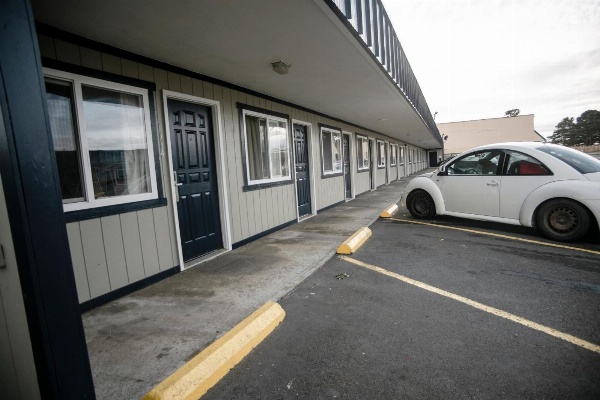 Pacific Inn image 3